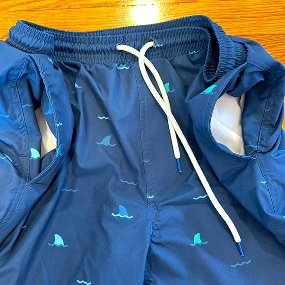 Mugsy Midnight Blue Swim Shorts with Whale Pattern Large - Picture 5 of 8